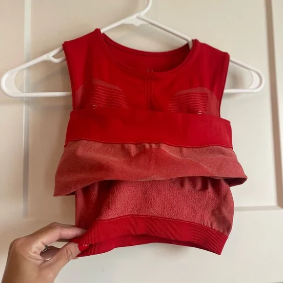 Lucas Hugh London Top - Picture 11 of 11